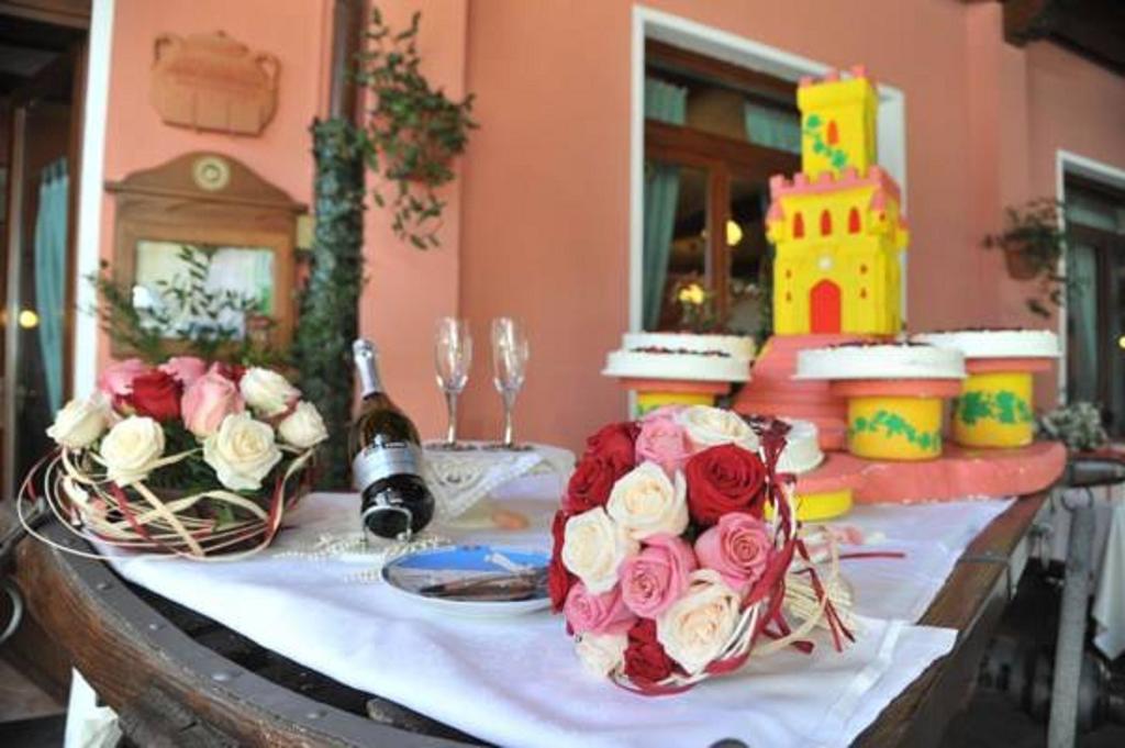 L'Incontro Hotel Alice Superiore Luaran gambar